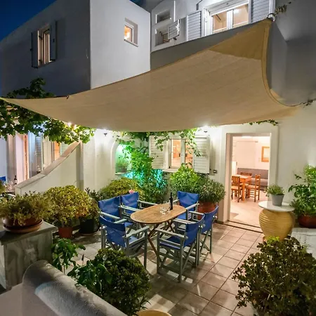 Two-bedroom 6-7 Adults First Floor Apartment Parikia (Paros)
