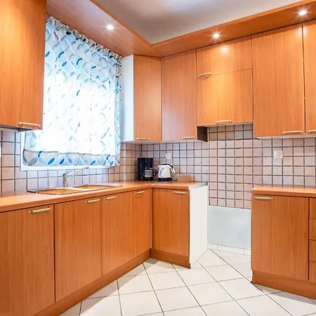 Two-bedroom 6-7 Adults First Floor * Parikia (Paros)