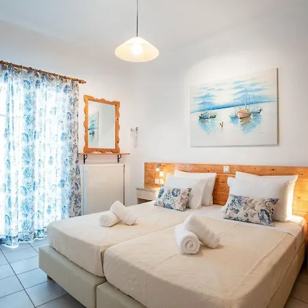 Two-bedroom 6-7 Adults First Floor Parikia (Paros)
