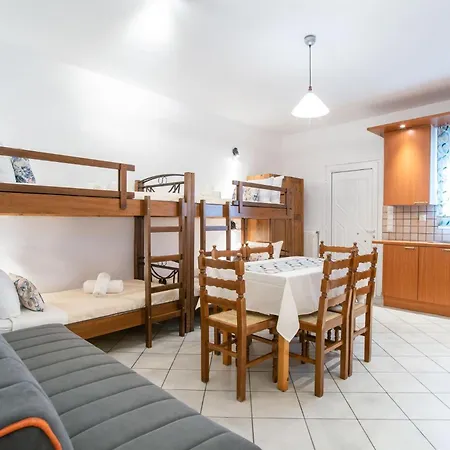 Apartment Two-bedroom 6-7 Adults First Floor