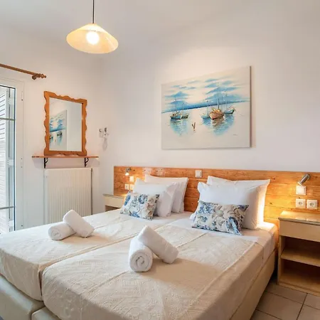 Apartment Two-bedroom 6-7 Adults First Floor Parikia (Paros)